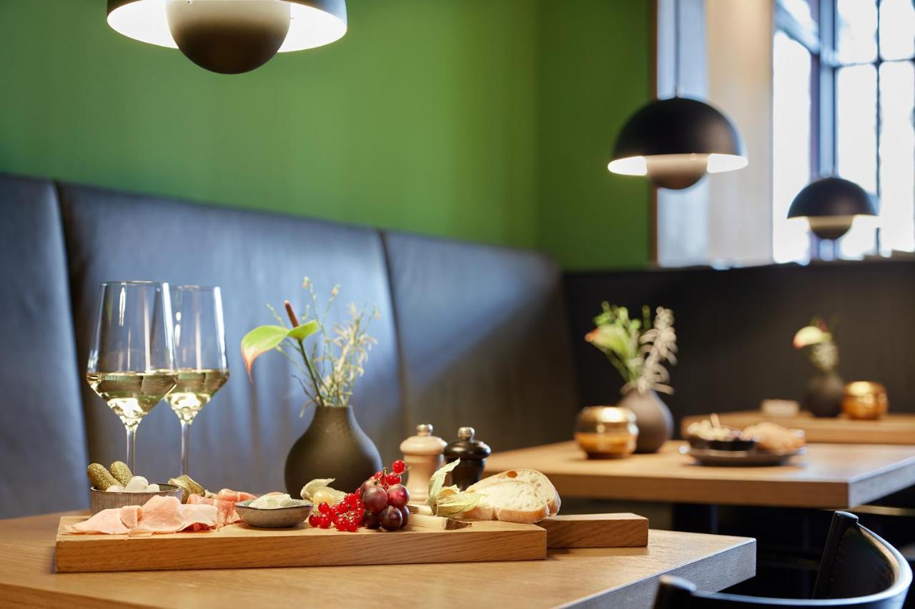 Hotel Wedina An Der Alster Хамбург Екстериор снимка